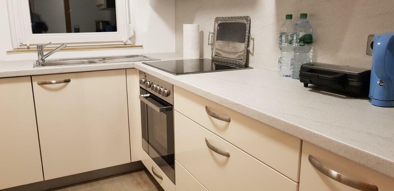 Outletcity Ferienwohnung Apartment 2 Metzingen  Kültér fotó