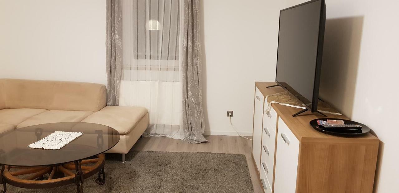 Outletcity Ferienwohnung Apartment 2 Metzingen  Kültér fotó